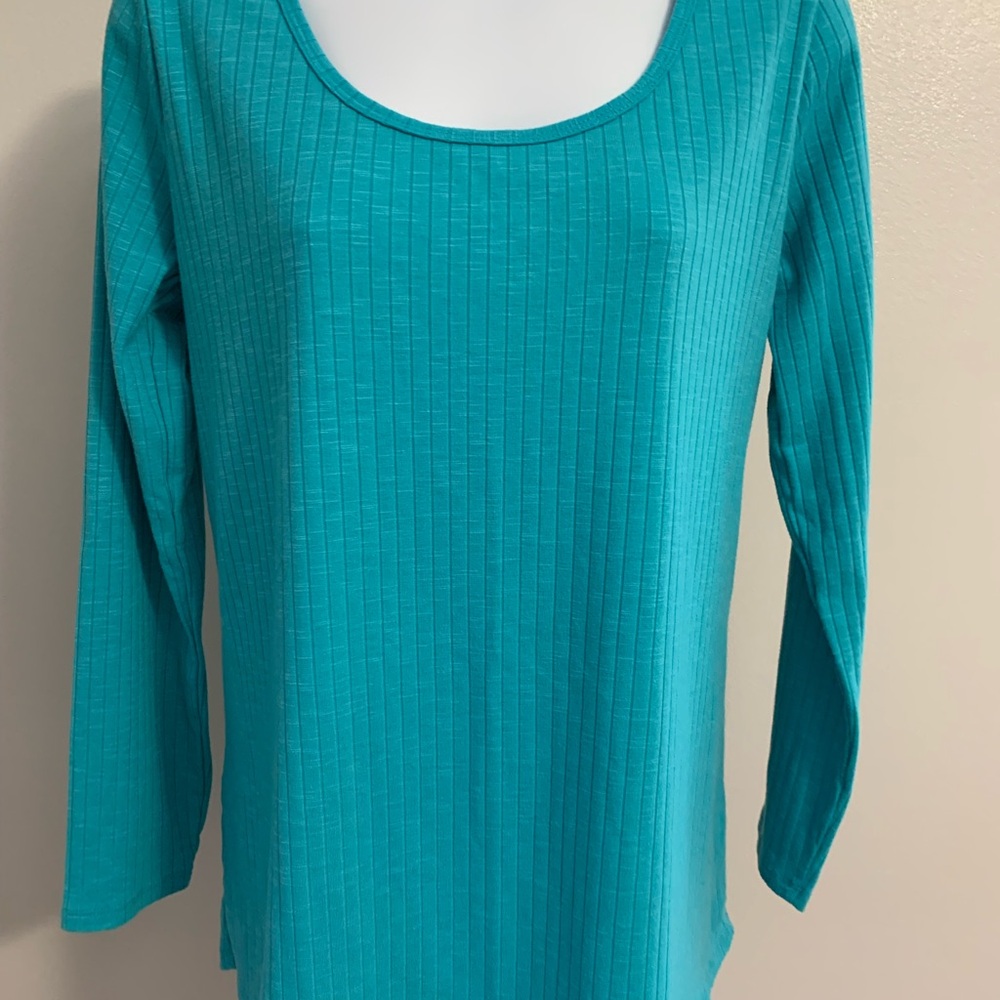 LuLa Roe Ribbed Top - Picture 2 of 16